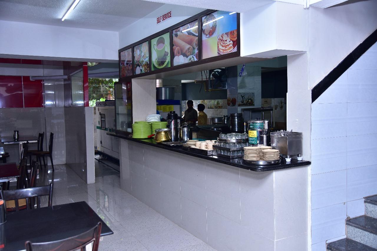 Iroomz Dwaraka Residency Bellary Exterior photo
